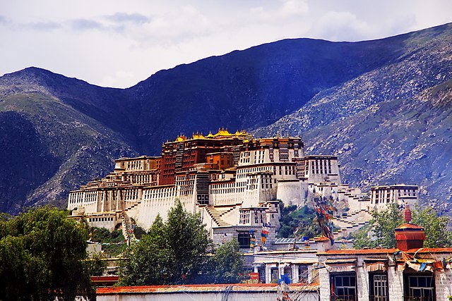 Potala_PALACE.jpeg 